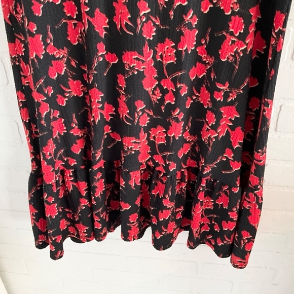 Zara Mini dress High neckline Half sleeve Tiered Ruffle Black Red M Oversized - Picture 3 of 12